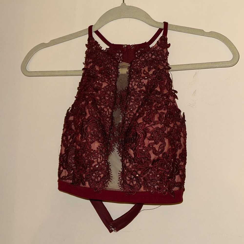 Burgundy 2 piece prom dress